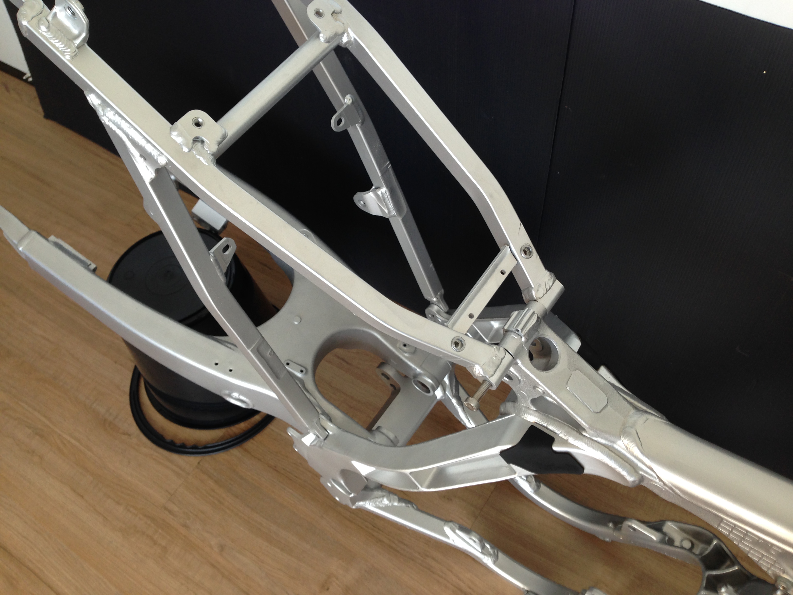 Yz 250 alloy frame and swingarm